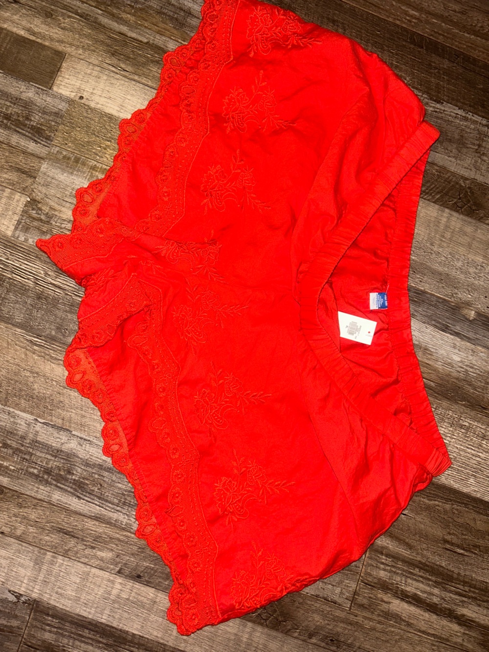 Women’s lace shorts